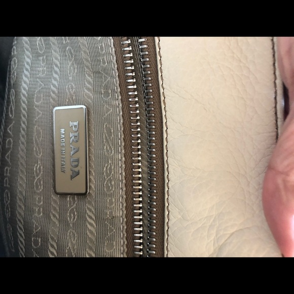 Prada bag - Picture 5 of 10